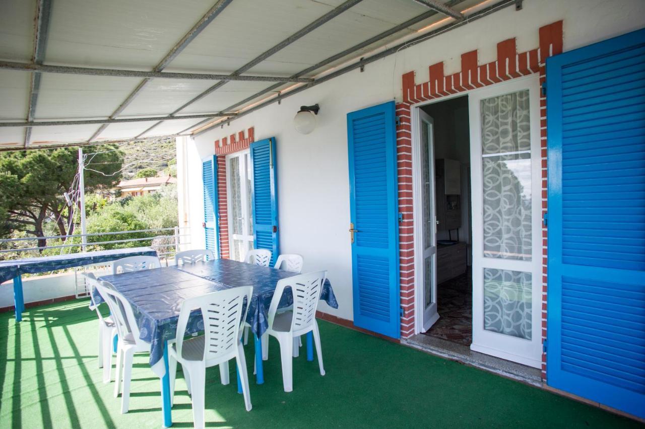 Villa La Terrazza Sul Mare - Goelba Фетовая Екстериор снимка